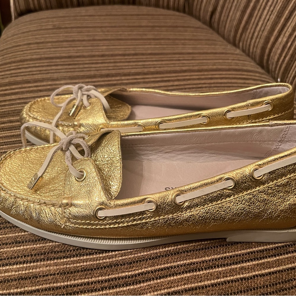 Michael Kors Gold loafers